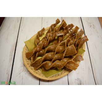 Csavart grillázs (25 dkg csomag)